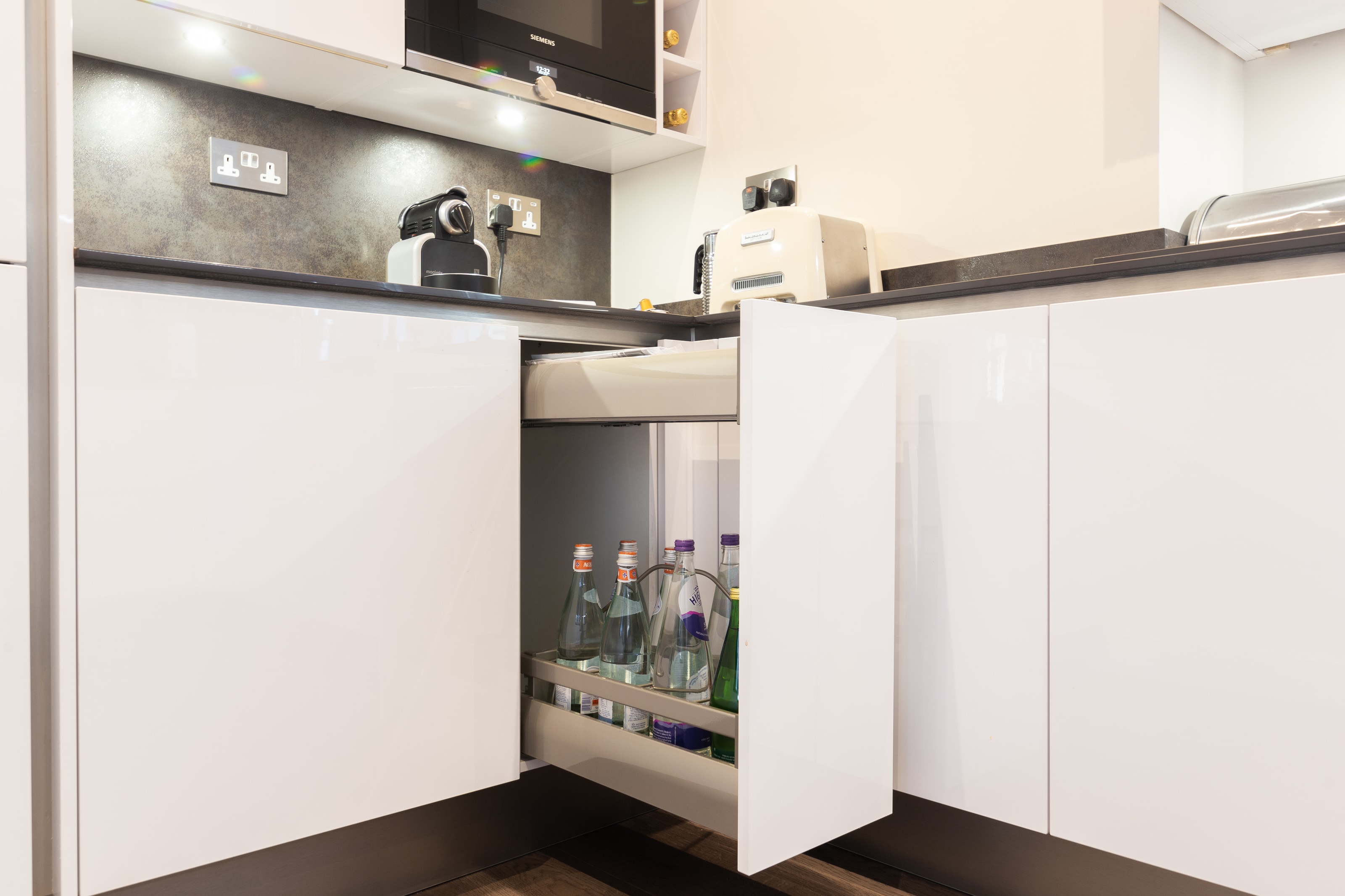 Nobilia Matt White Compact Kitchen 2021