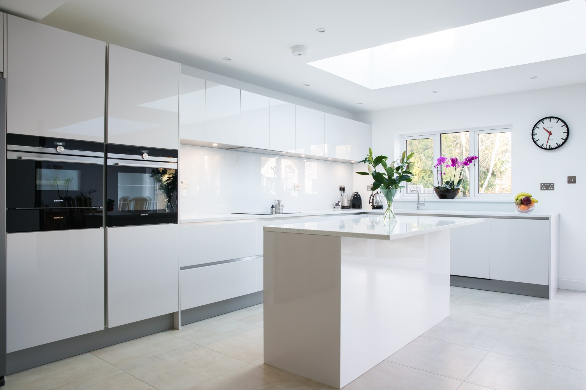 Nobilia Modern Grey Gloss Open Plan Kitchen With Island 2021 1